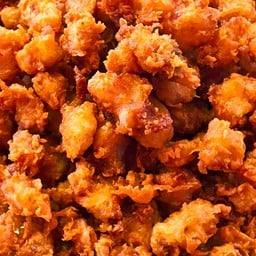 เอ็นข้อไก่ทอดกระเทียม. ขีดละ. 55