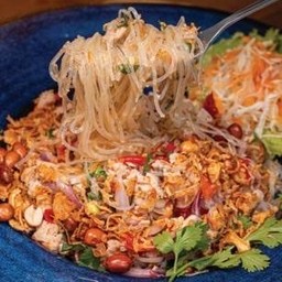 ยำวุ้นเส้นโบราณ