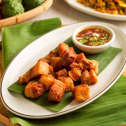 หมูสามชั้นทอดน้ำปลา