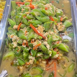 ผัดบวบใส่ไข่