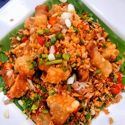 หมูกรอบพริกเกลือพ่นไฟ(กับข้าว)