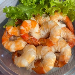 [อร่อยซ่ากับโค้ก] ข้าวหน้ากุ้งแกะจักพรรดิ +  โค้ก ออริจินัล (กระป๋อง) 