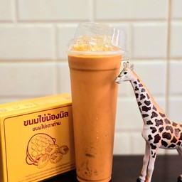 กล่องใหญ่ + ชาเย็นแก้วใหญ่