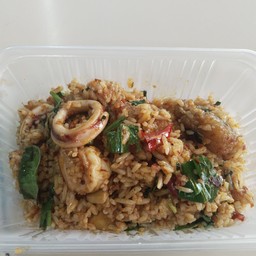 ข้าวผัดต้มยำทะเล