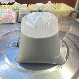 น้ำเต้าหู้งาดำร้อน