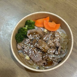 หมูสไลด์ผัดซอสเทรอยากิ