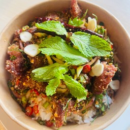 ข้าวลาบหมูทอดซี๊ดแซ่บ