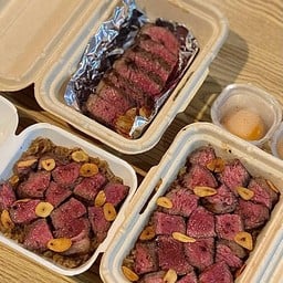 เนื้อฉ่ำ NEUACHUM beef steak สเต็กเนื้อ/ข้าวผัดมันเนื้อ/ยุกเกะ