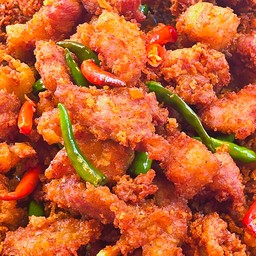 หมูส้ม หมูแหนม ทอดกระเทียม