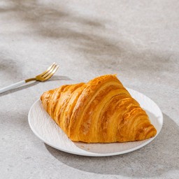 French Butter Croissant  85g.