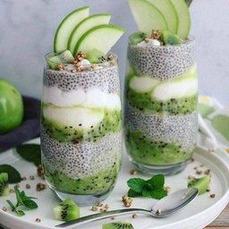 Apple Kiwi Chia Pudding