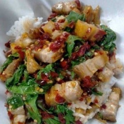 ข้าวหมูแดง-บะหมี่แห้งหมูแดง สาขาไอลีฟทาวน์ 2