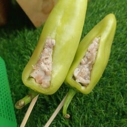 พริกยวกยัดหมู