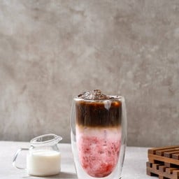 Iced Cofee Strawberry Latte