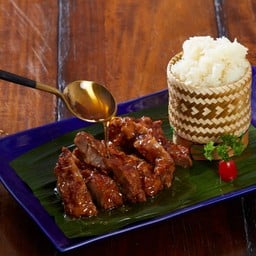 จี๊ผาทอดน้ำปลา+ข้าวเหนียว