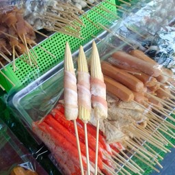 สามชั้นพันข้าวโพด