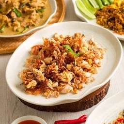 ปูนิ่มทอดกระเทียม