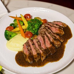 สเต็กเนื้อสันนอก