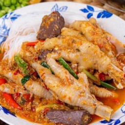 ขนมจีนน้ำยาป่าตีนไก่