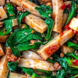 กะเพราหมูยอ