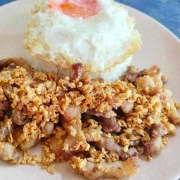 ข้าวทอดกระเทียม