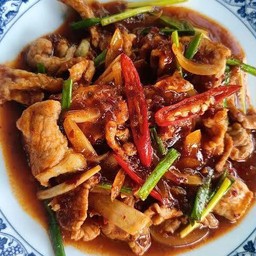 ข้าวราดหมูผัดพริกเผา