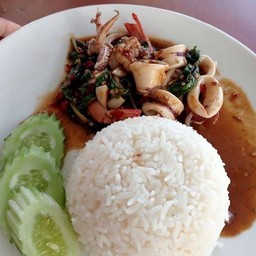 ข้าวกระเพราทะเล