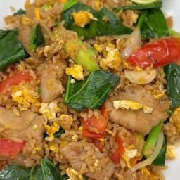 ข้าวผัดหมู/ไก่