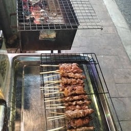 ร้าน(Happy)หมูย่างน้ำจิ้มแจ๋ว