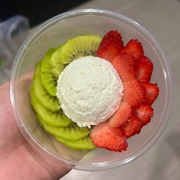 กรีกกีวี่+สตอเบอรี่ มีน้ำผึ้งในเซตแล้ว