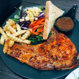 สเต็กหมูพอร์คชอปสไปร์ซี่