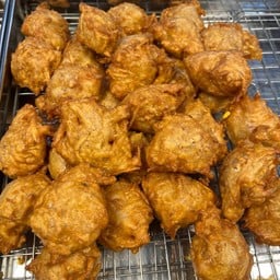 เผือกทอด