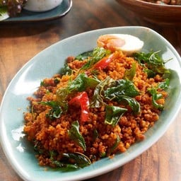 ผัดพริกขิงปลาดุกฟูไข่เค็ม