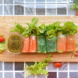 สลัดโรล ยำสาหร่าย ไข่กุ้ง ปูอัด