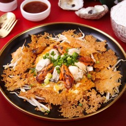 หอยแมลงภู่ผสมหอยนางรมทอดกรอบ / Crispy Fried Mussels & Oysters Omelette
