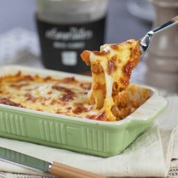 ลาซานญาซอสเนื้อ