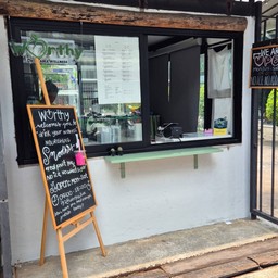 Worthy: Drinkable Wellness - Sukhumvit 16