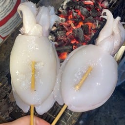 สมหวังหมึกย่าง หัวหิน(หน้าอเมซอนบ้านคุณพ่อ)