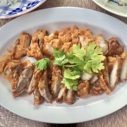 ข้าวหมูทอด&กะเพรา