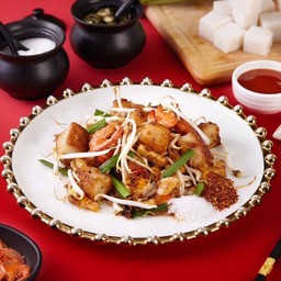 ขนมผักกาดกุ้งแห้ง / Turnip Cake with Dried Shrimp