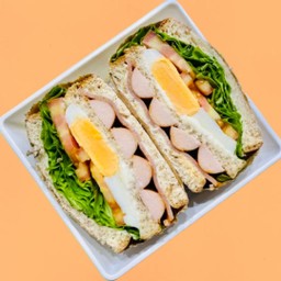 ไข่ดาว-แฮมไก่-ไส้กรอก