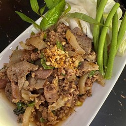 ลาบหมูคั่ว