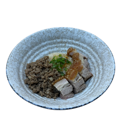 ข้าวต้มแห้งหมูสองสหาย