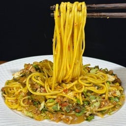 ยำหมี่เหลืองหมูสับ- Mixed chiness noodles