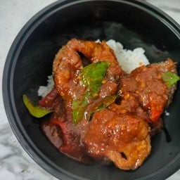 อิ่มจัง อาหารตามสั่ง กระเพราถาด