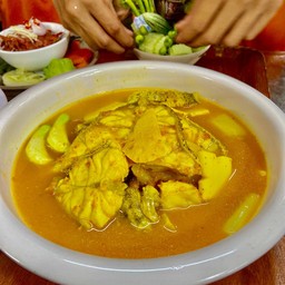 แกงส้มปลาเก๋า+ยอดพร้าว 5 ขีด