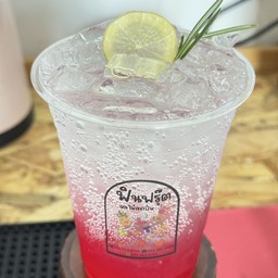 น้ำแดงมะนาวโซดา