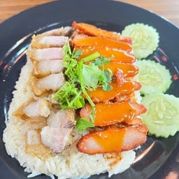 ข้าวมัน หมูแดง-หมูกรอบ