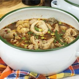 ต้มแซ่บเนื้อ