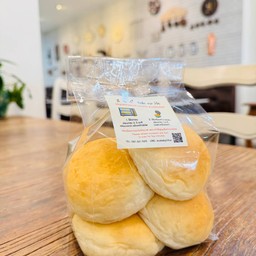 ซอฟโรล พร้อมเนยและแยม